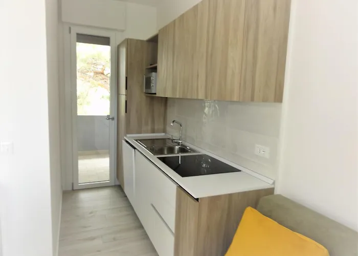 Bright Flat With Garden And Pool Апартаменты Бибионе